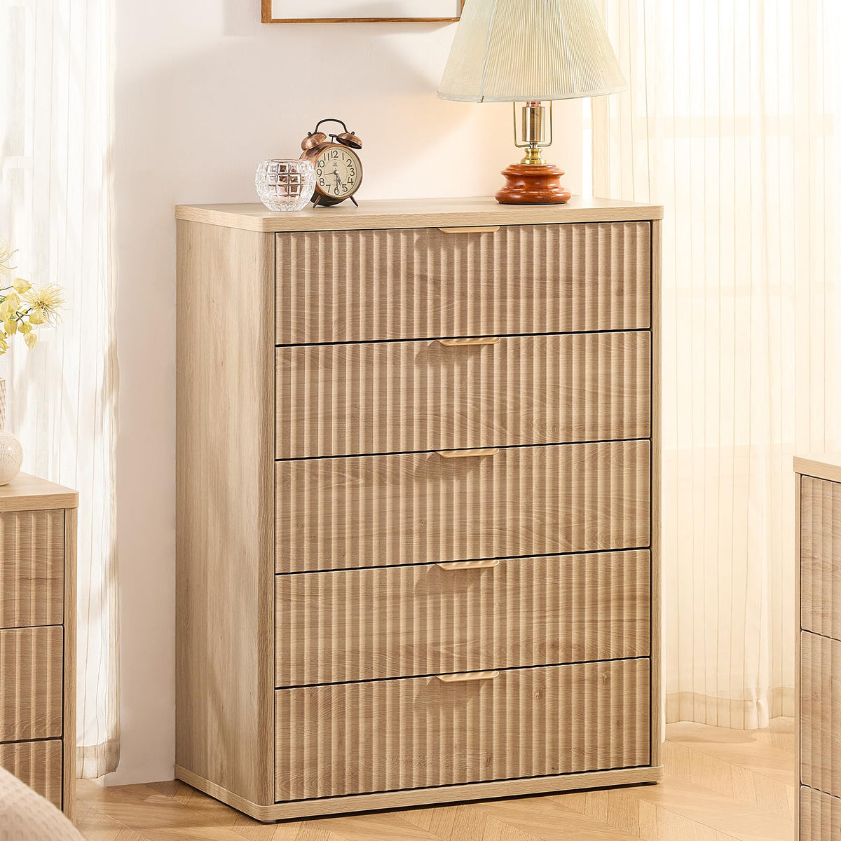 Fluted 5 Drawers Natural Wood Dresser B27778