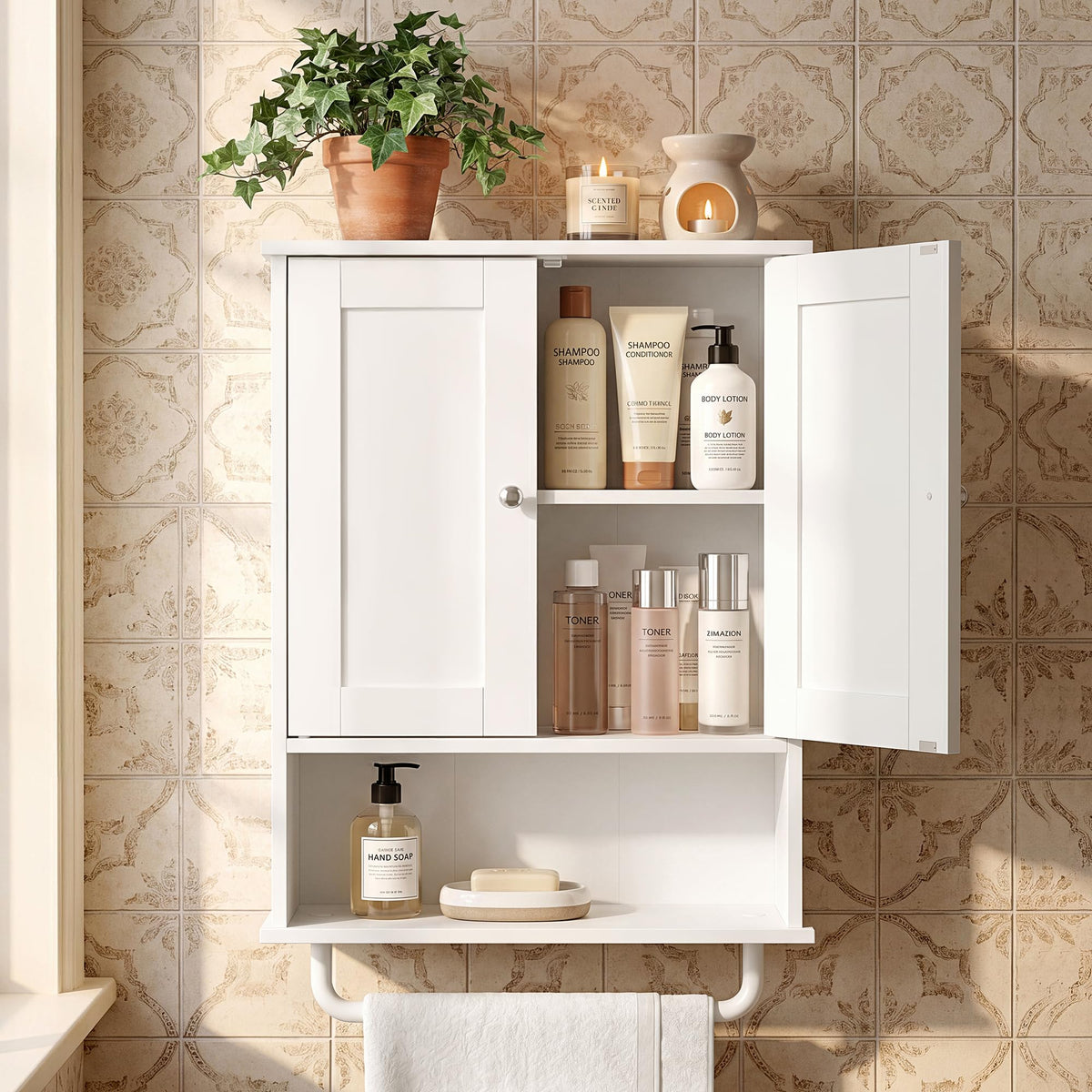 Wall Mounted Cabinet with 2 Doors and Adjustable Shelves Y974