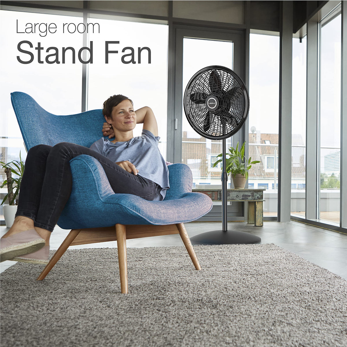 Oscillating Pedestal Fans with Adjustable Height, Timer, Remote Control and 3 Speeds L154258